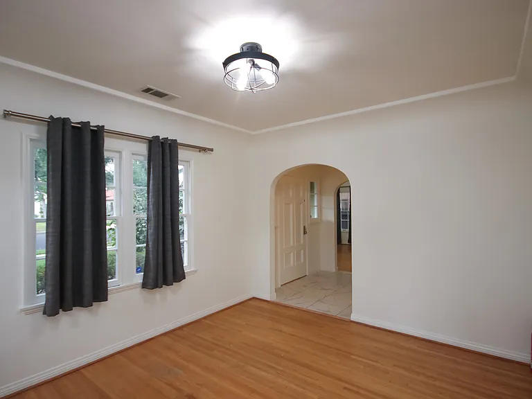 412 N Campbell Ave — Photo 10