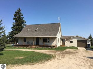 7011 E Blue Rd, Falmouth, MI 49632