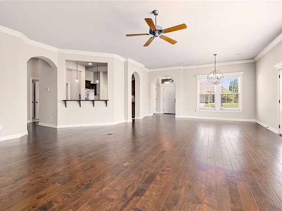 4th image of 4711 Willowridge Way