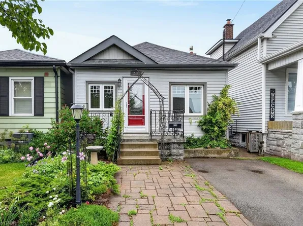 272 Cope St, Hamilton, ON L8H 5B5