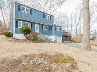 50 Ledgewood Dr, Norwalk, CT 06850