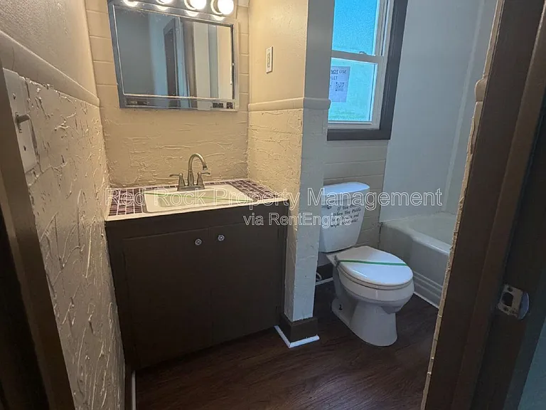 835 Elm St — Photo 18
