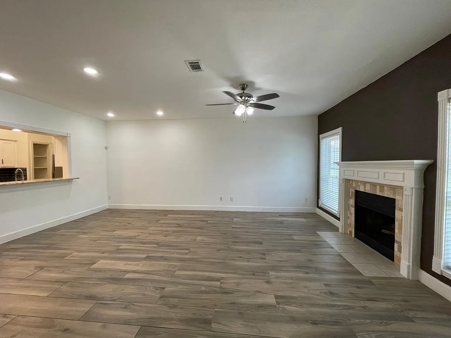 2 bed, 2.5 bath, 1500 sqft, $1,850 — Photo 2