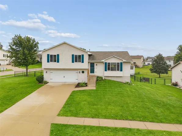 2319 Park Ave, Granger, IA 50109