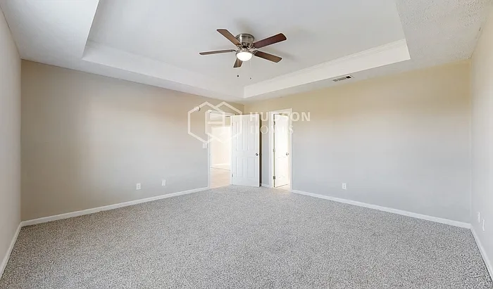 8014 Valencia Dr — Photo 16