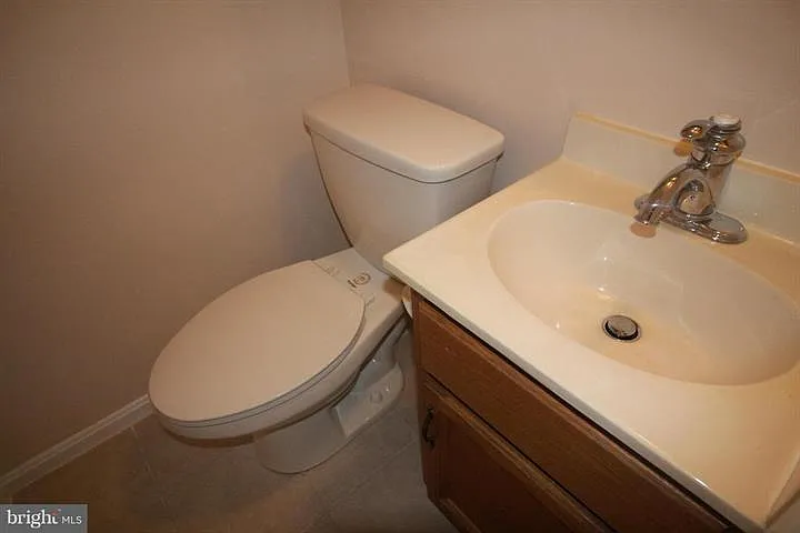 10500 Prairie Landing Ter — Photo 8