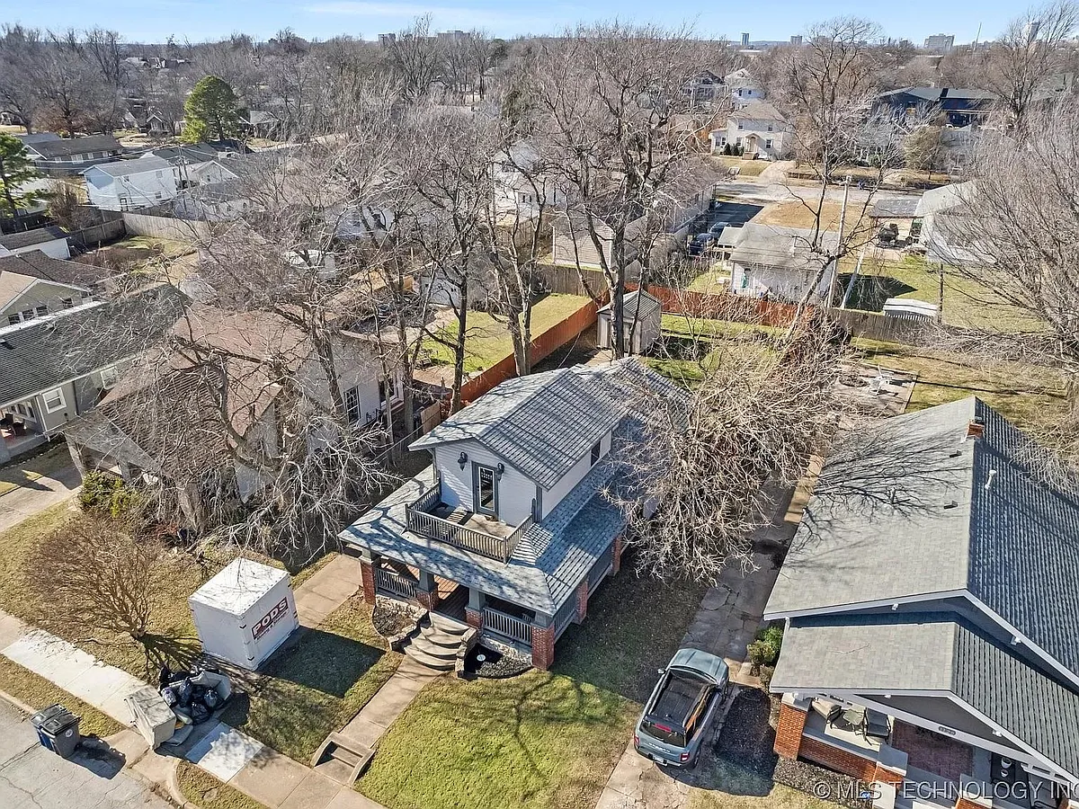 Building Photo - 1124 S Florence Pl E