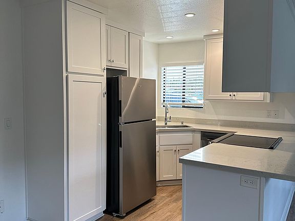 2nd image of 925 N Vulcan Ave APT 114