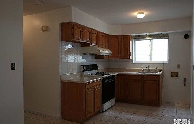 1st image of 24911 37th Ave #1