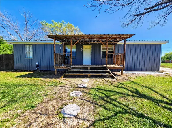 128 Lemley Ln, Waco, TX 76705