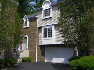 16 Whispering Way W, Berkeley Heights, NJ 07922