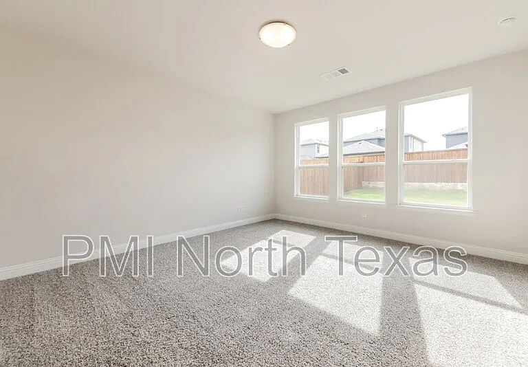 3114 Cordelia Dr — Photo 17