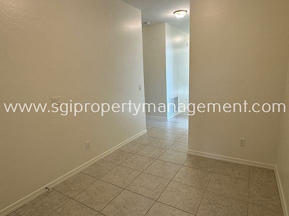 3rd image of 332 S Borromeo Dr