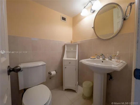 8233 Harding Ave, Miami Beach, FL
