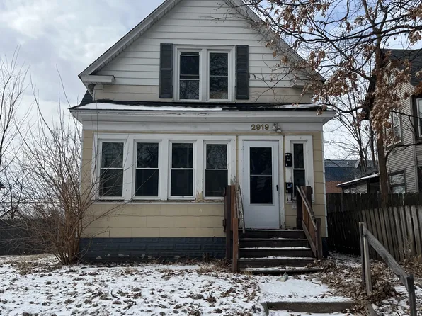 2919 Girard Ave N, Minneapolis, MN 55411