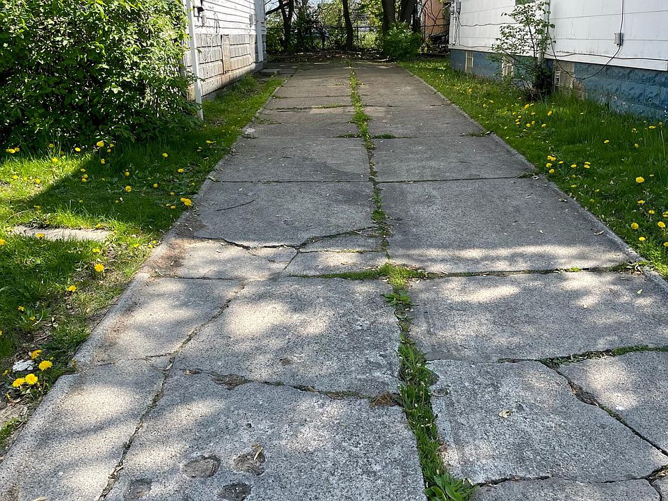 2nd image of 13814 Benwood Ave #1