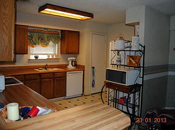 3rd image of 2505 Channing Dr
