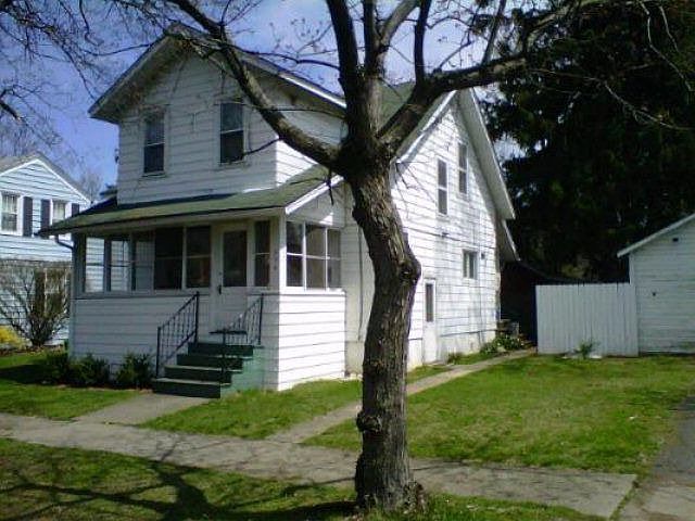 2nd image of 354 Foster Ave
