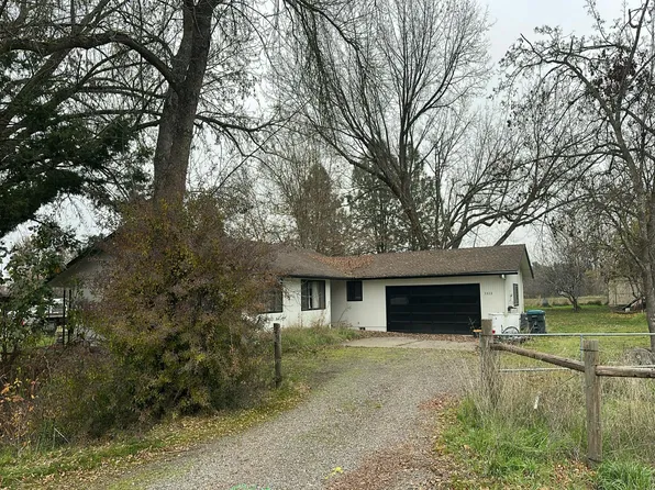 3522 Bellinger Ln, Medford, OR 97501