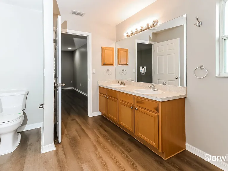 2431 SE Gilbert Ave — Photo 13