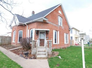 104 Madison St, Muscatine, IA 52761