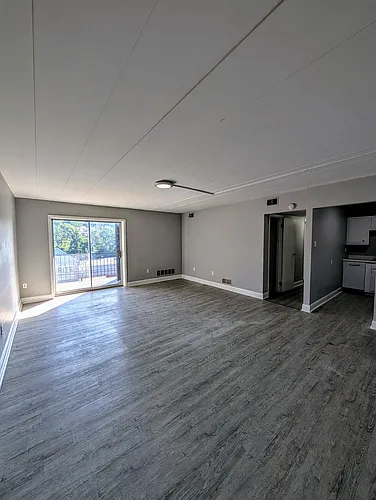 Floor plan 203