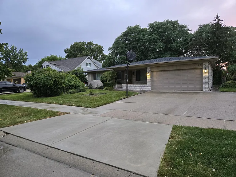 5043 Blair Dr — Photo 1