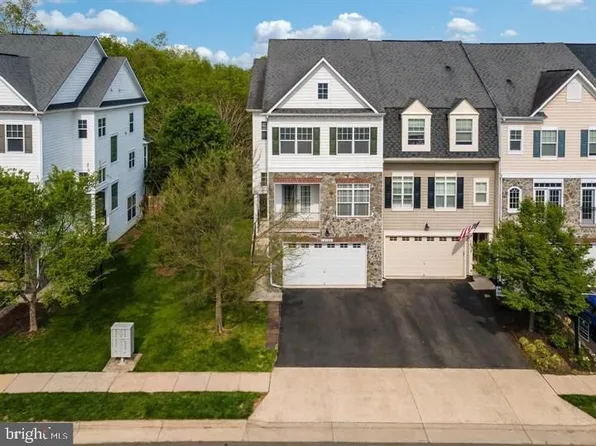 14160 Catbird Dr, Gainesville, VA 20155