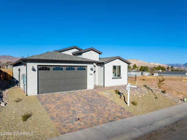 798 Flat Iron Road, Clarkdale, AZ 86324