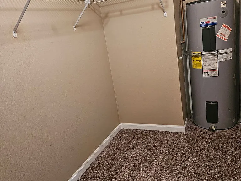 Vista Pointe Apartments in South Salem Oregon Comfortable Living Near Shopping and I5 — Photo 15