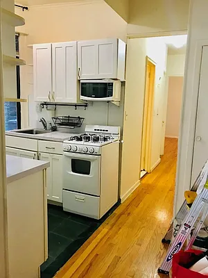 Rented by Point NYC | media 20