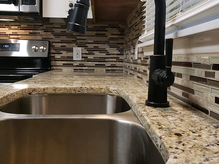 4806 Rutledge Dr NW — Photo 8