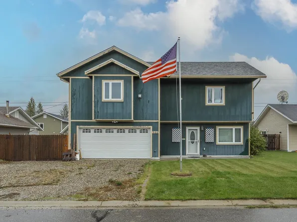 844 Marquette Loop, North Pole, AK 99705