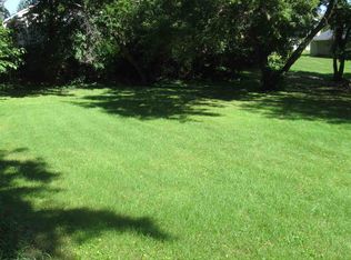 711 View Ct, Mount Horeb, WI 53572