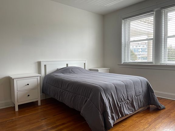 3rd image of 9641 Norfolk Ave APT 108