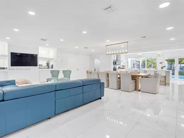 5861 SW 89th Ct, Miami, FL 33173