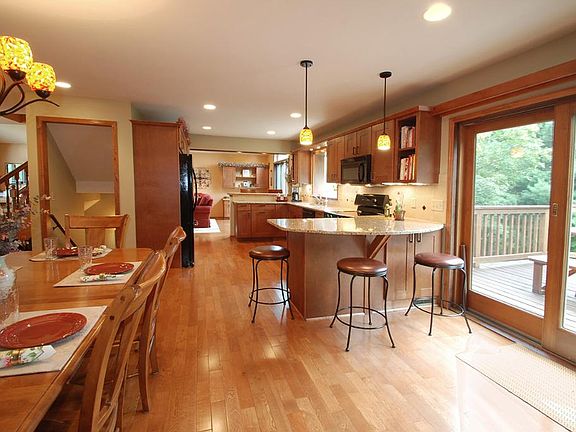4th image of 252 Wedgewood Dr