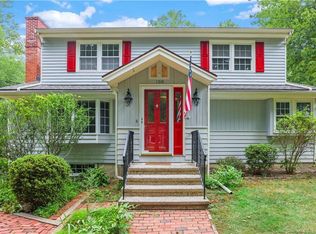 100 Blackhouse Rd, Trumbull, CT 06611