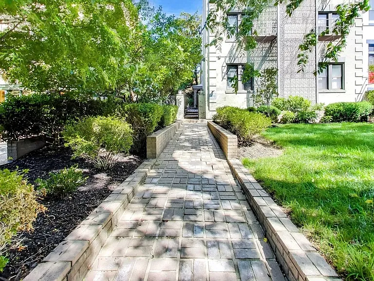 116 N Carolina Ave SE #201 — Photo 5