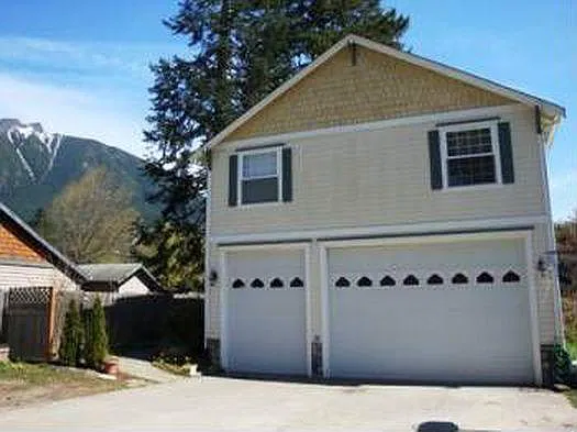 2 bed, 900 sqft, $2,295 — Photo 2