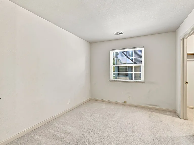 22555 Kinst Ct — Photo 24
