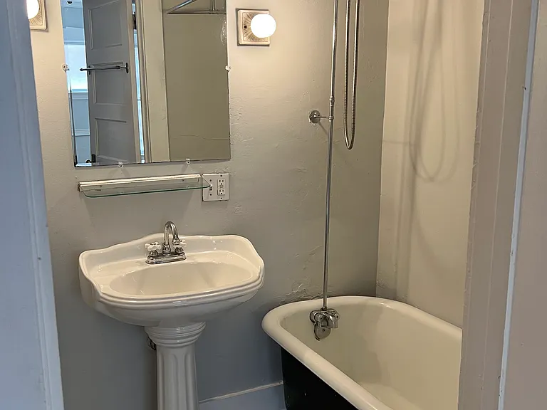 403 College Ave SE #403 — Photo 11