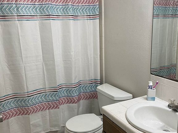 2nd image of 3505 Cuatro Vientos Dr
