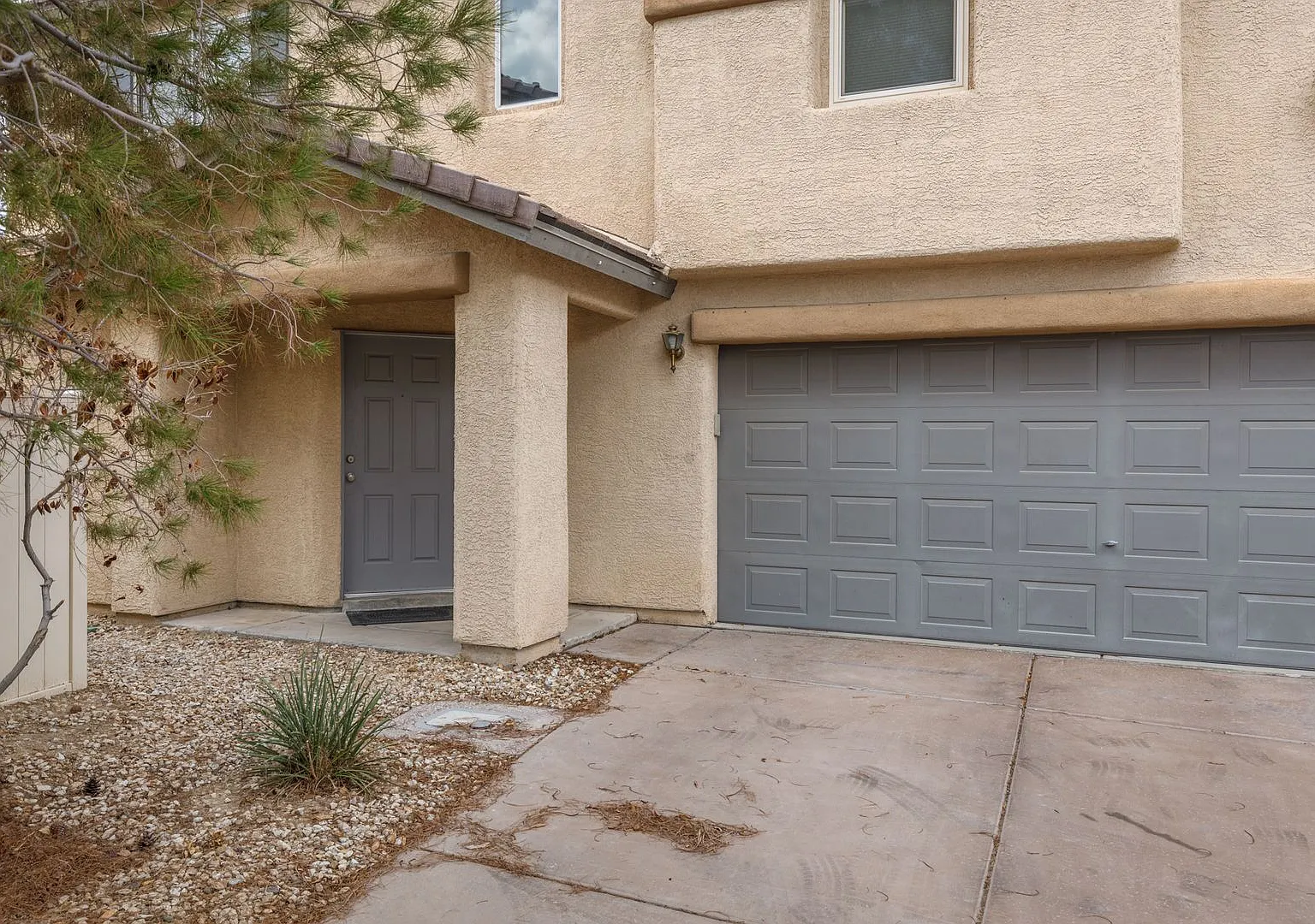 3 bedroom single family home in Henderson! — Photo 2