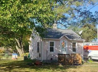 211 Normandy St, Waterloo, IA 50703