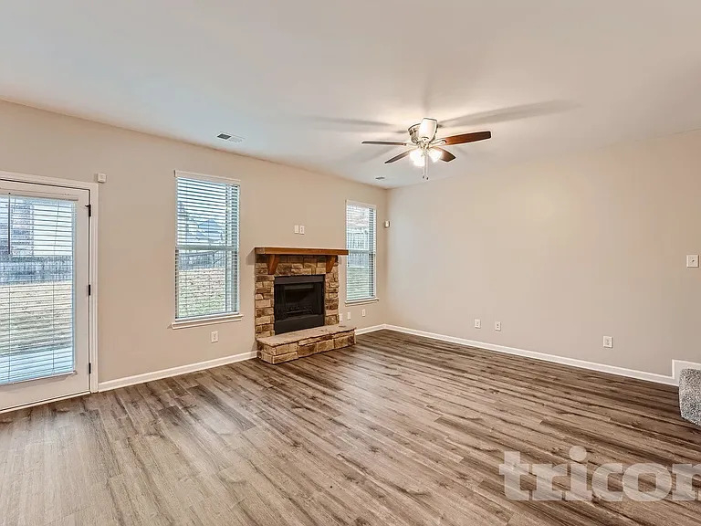 4025 Trimrose Ct — Photo 19