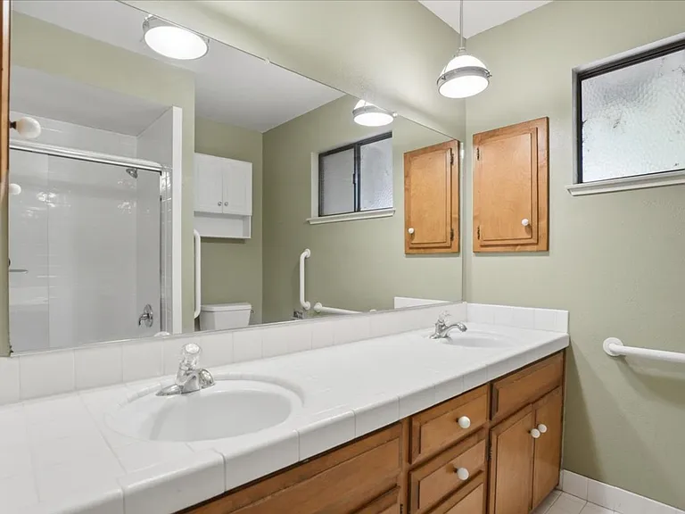 654 Jerome St — Photo 27