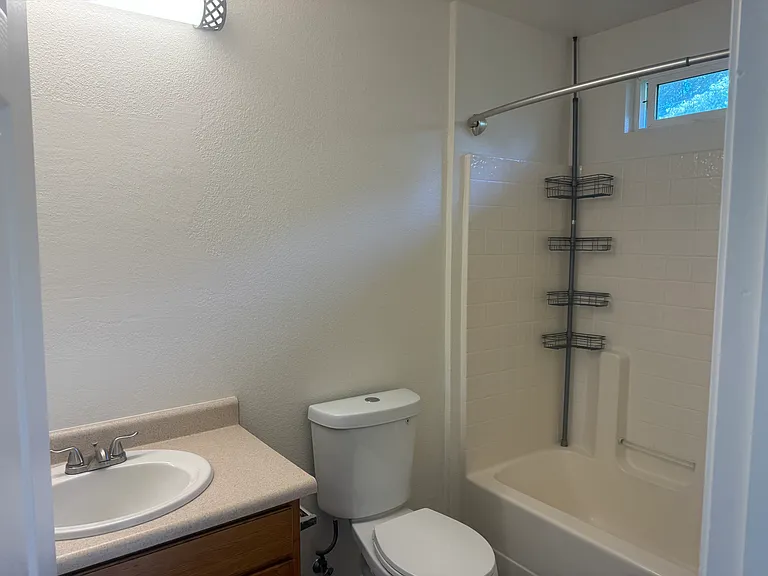 501B San Benito Ave #B — Photo 8