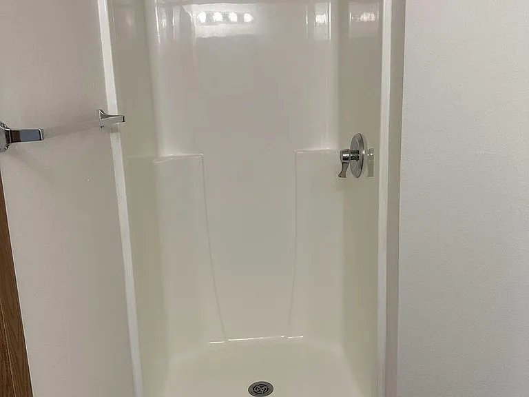 Dakota E & W Apartments — Photo 120
