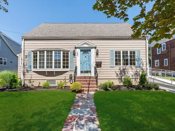 11 Parker St, Saugus, MA 01906